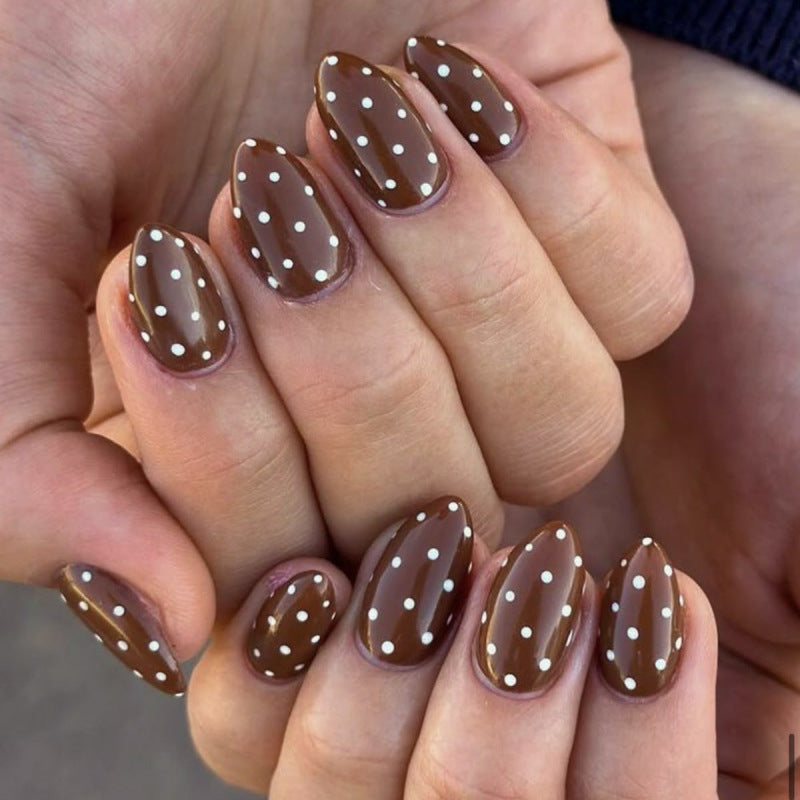 Artful Nail Art with Dots Bowlift