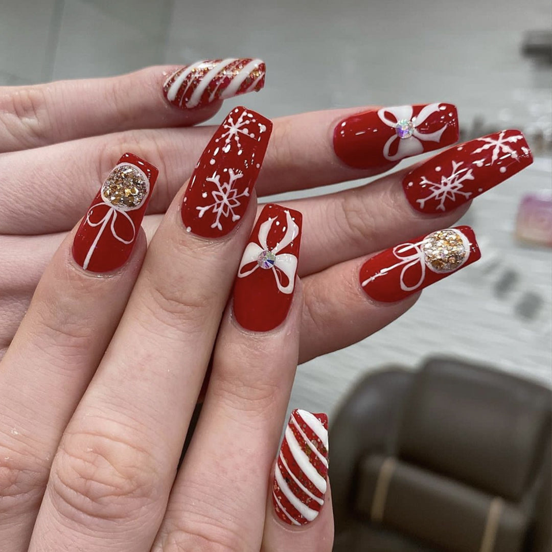Festive Holiday-Themed Nail Art Set Bowlift