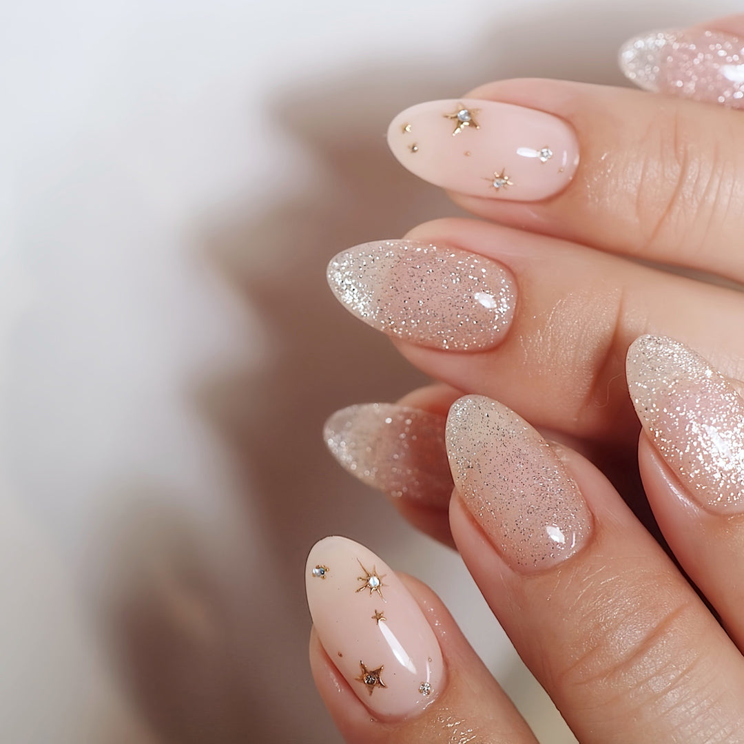 Glamorous Glittery Press-On Nail Art Bowlift