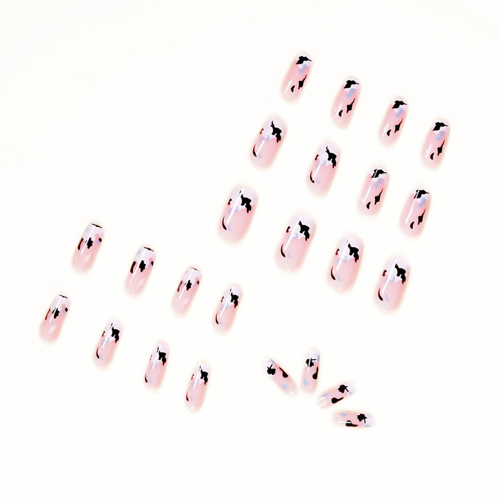 Artificial nail art with modern color pattern Bowlift