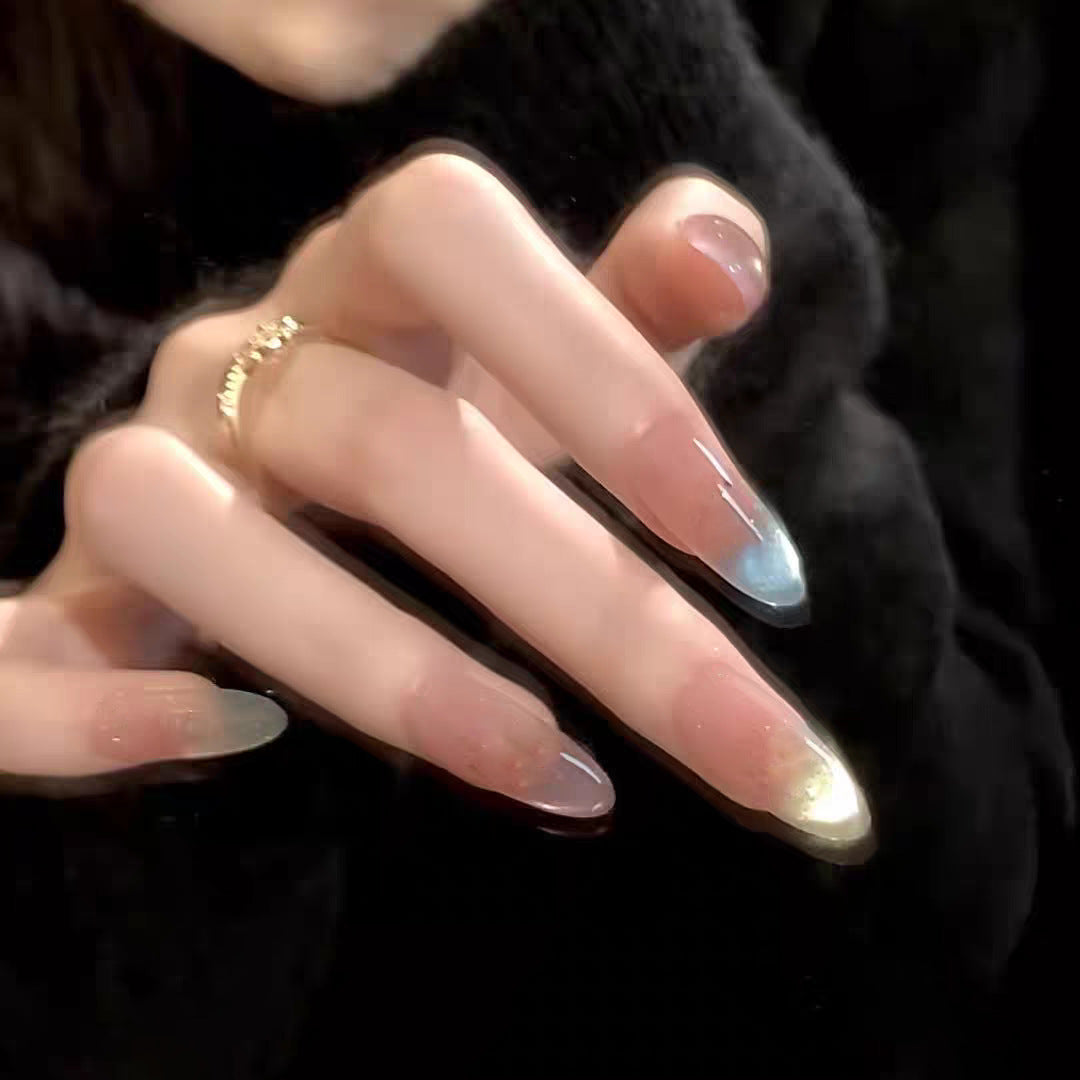 Artistic Ombre Nail Design Bowlift