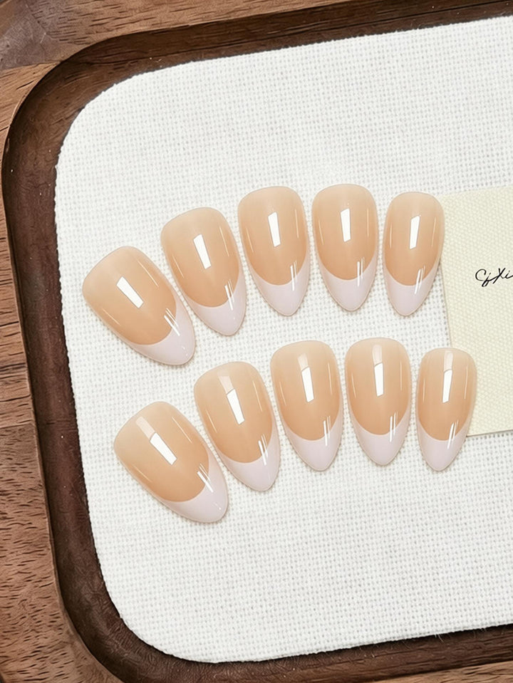 Acrylic Nail Set with Elegant French Tip Bowlift
