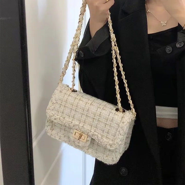 Textured Chain-Detail Crossbody Bag Bowlift