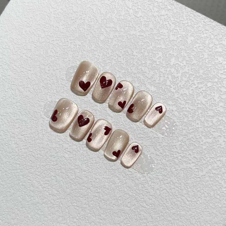 Heart-Patterned Press-On Nail Art Set Bowlift
