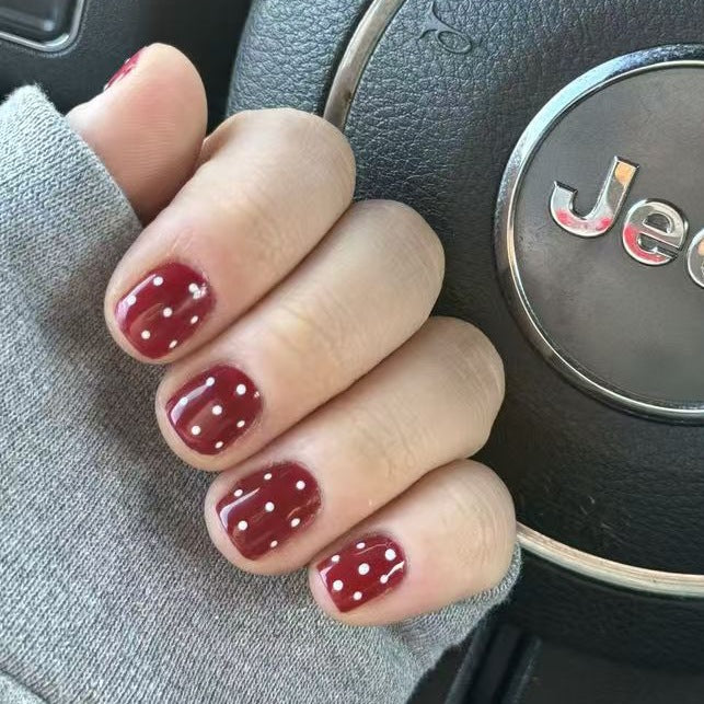 Nail set with stylish dots and high-gloss finish Bowlift