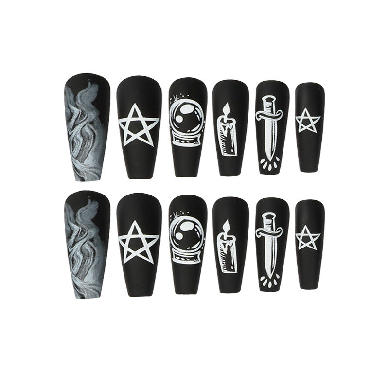 Artful nail art with mystical motifs Bowlift