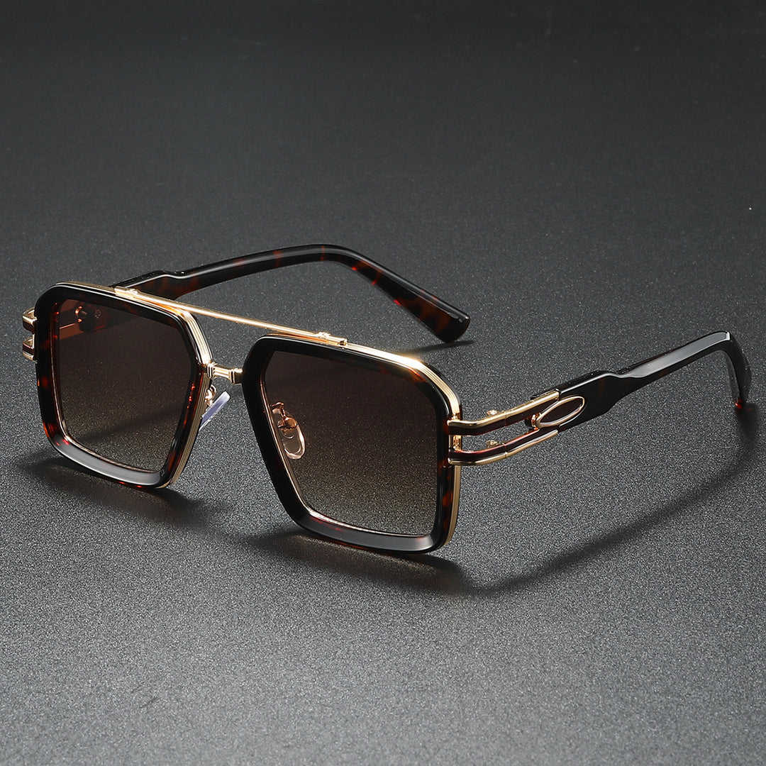 Women's fashionable sunglasses in modern angular design Bowlift