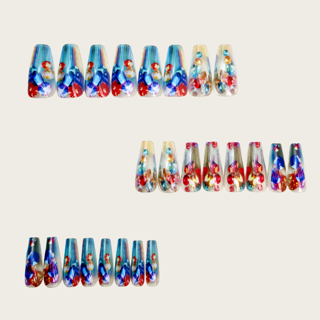Artificial nails with sparkling crystal decorations Bowlift
