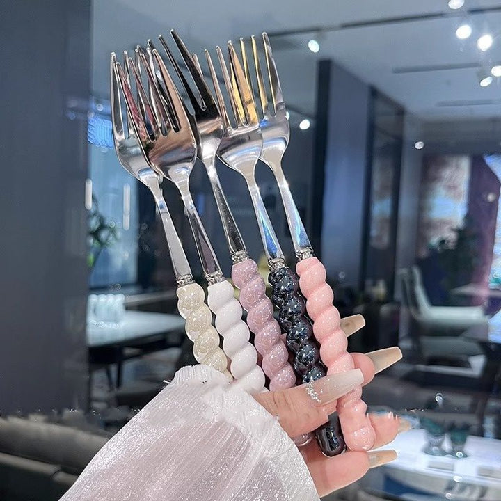 Stylish dessert forks Bowlift