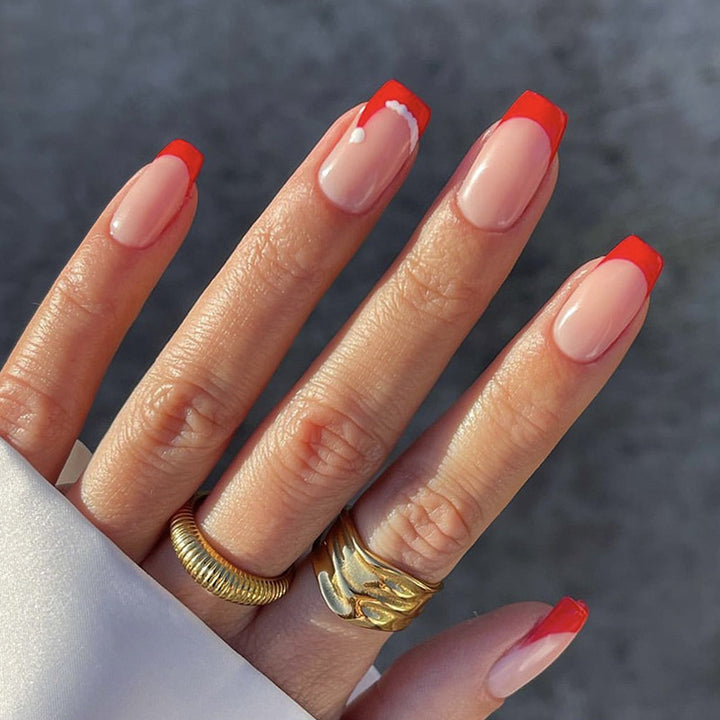 Artistic French Tip Press-On Nails Bowlift
