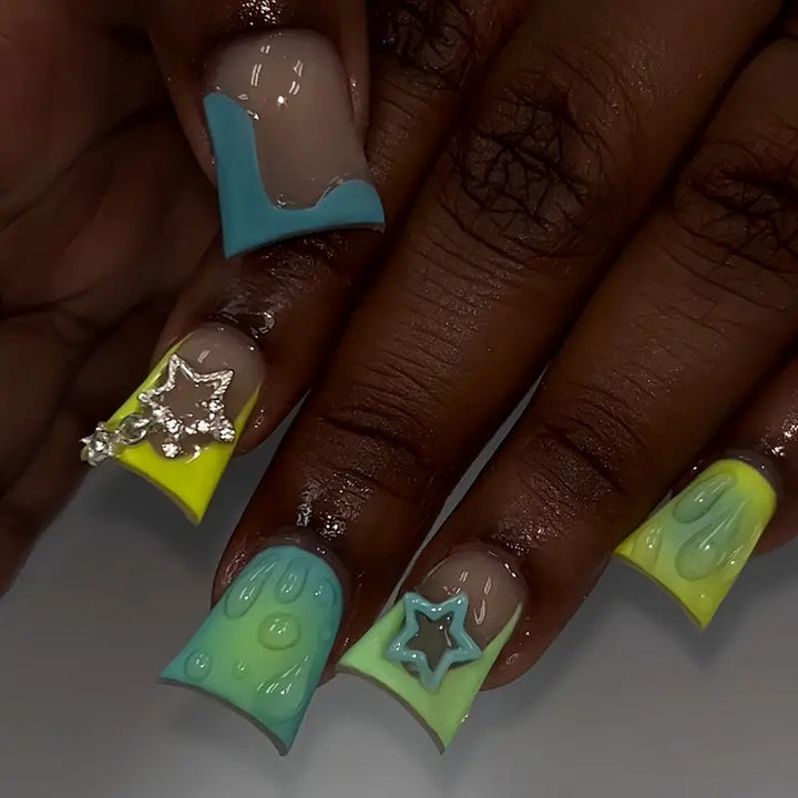 Decorative Star-Embellished Nail Art Bowlift