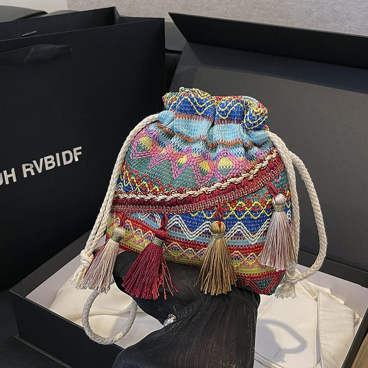 WoBohemian Embroidered Bucket Bag Bowlift