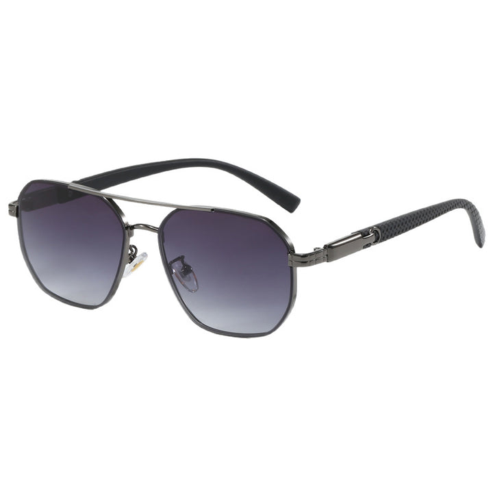 Women’s fashionable sunglasses with stylish accents Bowlift