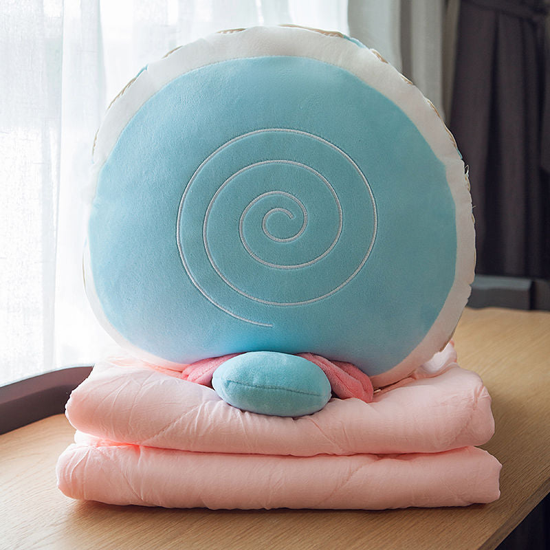 Cuddly cushion with strawberry design Bowlift