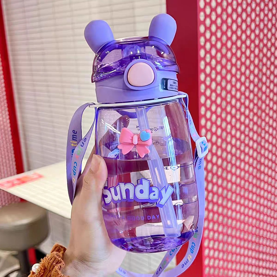 Ladies Animal-Friendly Water Bottle with Practical Straw Bowlift