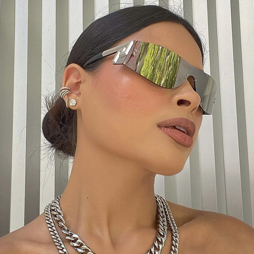 Women futuristic goggles Bowlift