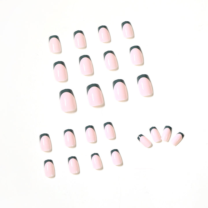 Artistic nail art with elegant gradient and lace accents Bowlift