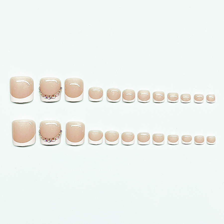 Nail art set with elegant French lace decoration and glitter accents Bowlift