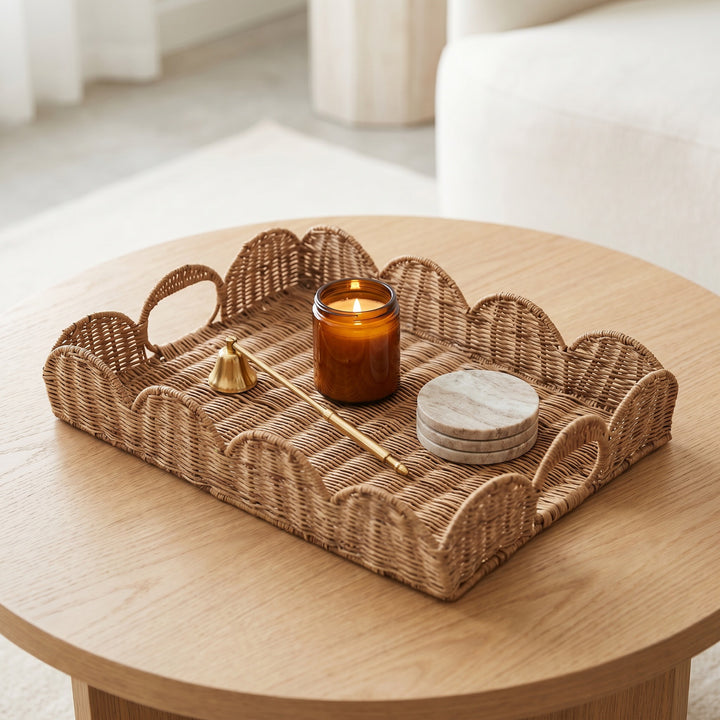 Elegant serving basket in wave pattern Bowlift