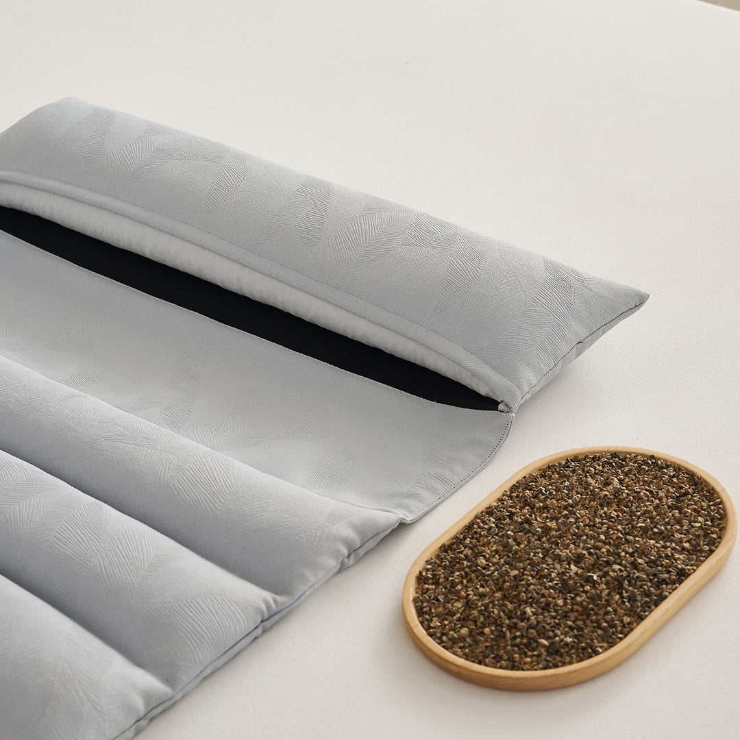 Neck support pillow with natural herbal filling Bowlift