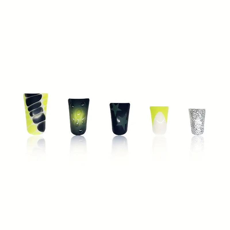 Creative Star-Embellished Press-On Nail Art Bowlift