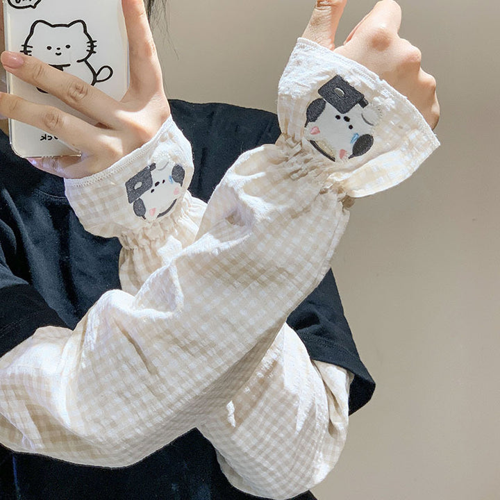 Wrist warmers with cute animal design Bowlift
