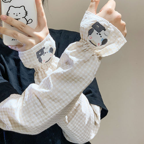 Wrist warmers with cute animal design Bowlift