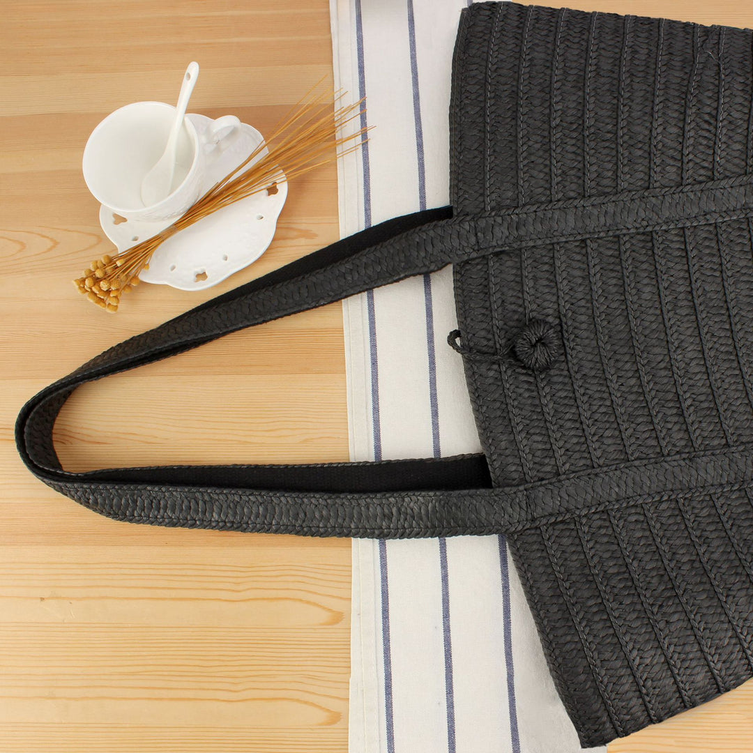 Elegant Tote Bag Made of Woven Natural Material Bowlift