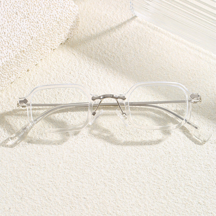 Fashionable Oversized Sunglasses in Modern Design Bowlift