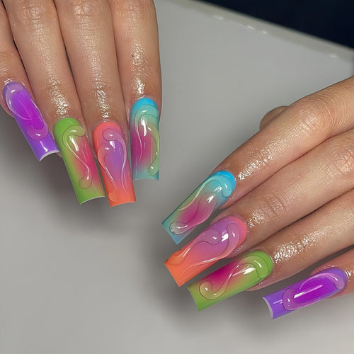 Trendy Colored Artificial Nails Bowlift