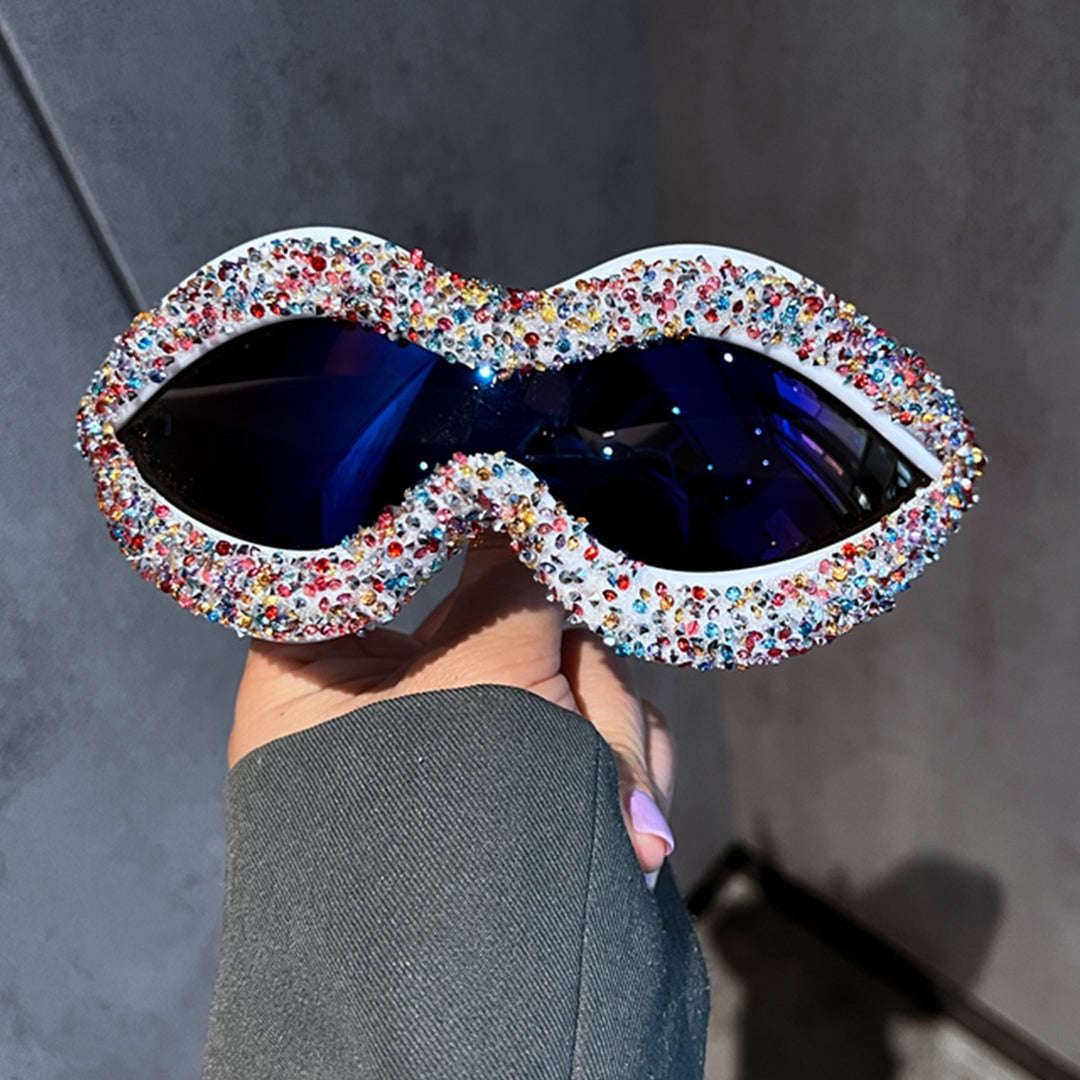 Women statement sunglasses with sparkling crystal embellishments Bowlift