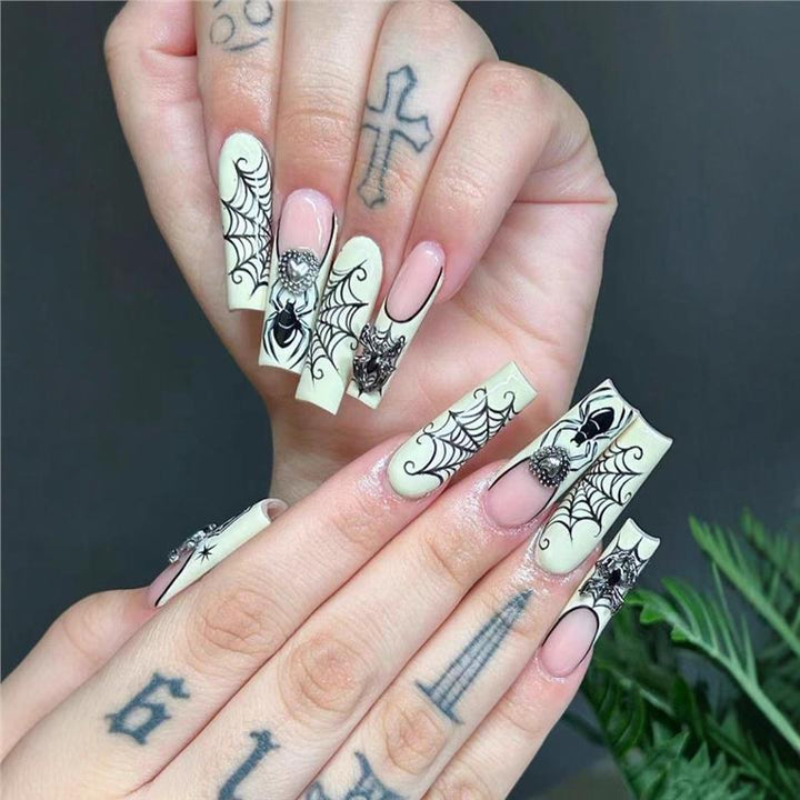 Halloween-Themed Press-On Nail Art Extensions Bowlift
