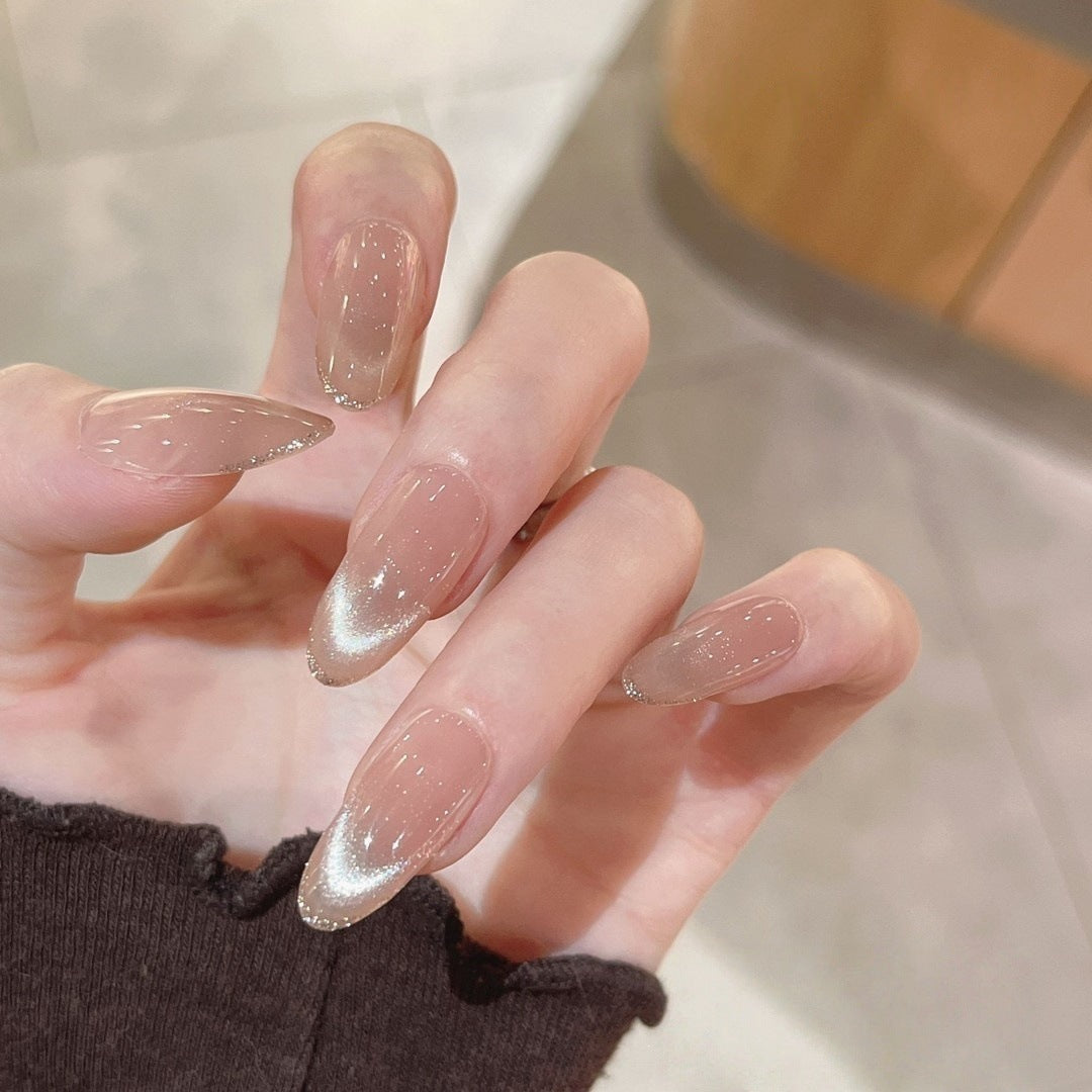 Artificial nails with elegant glitter fringe Bowlift