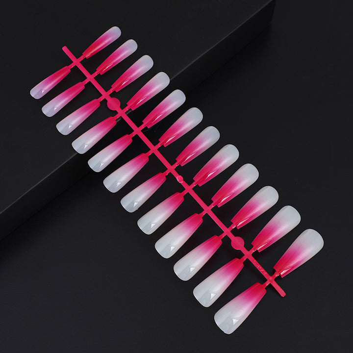 Artificial nails in elegant ombre design Bowlift