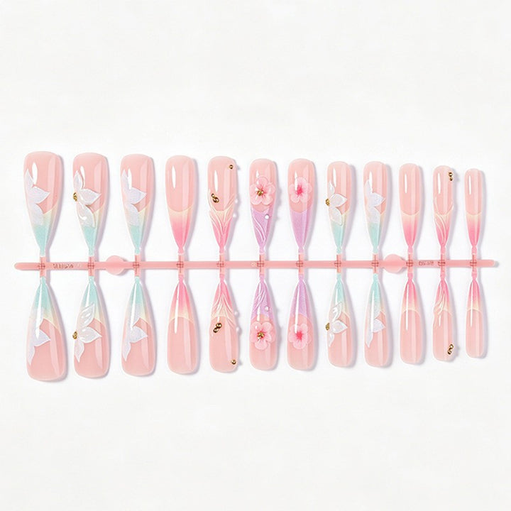 Artificial nail set with elegant flowers and delicate color gradients Bowlift
