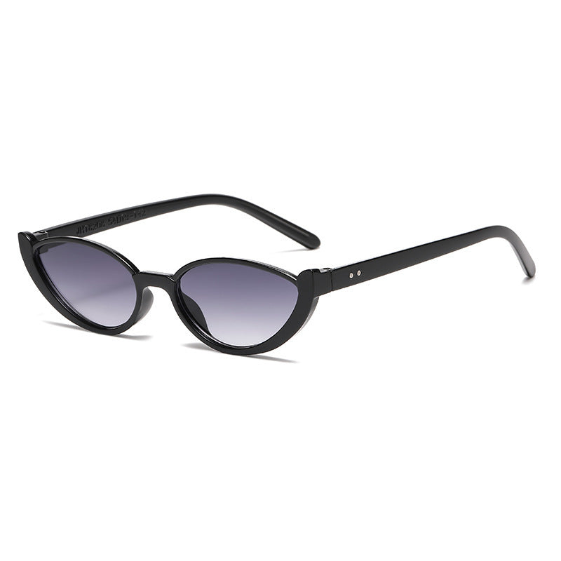 Ladies elegant sunglasses in stylish cat-eye design Bowlift