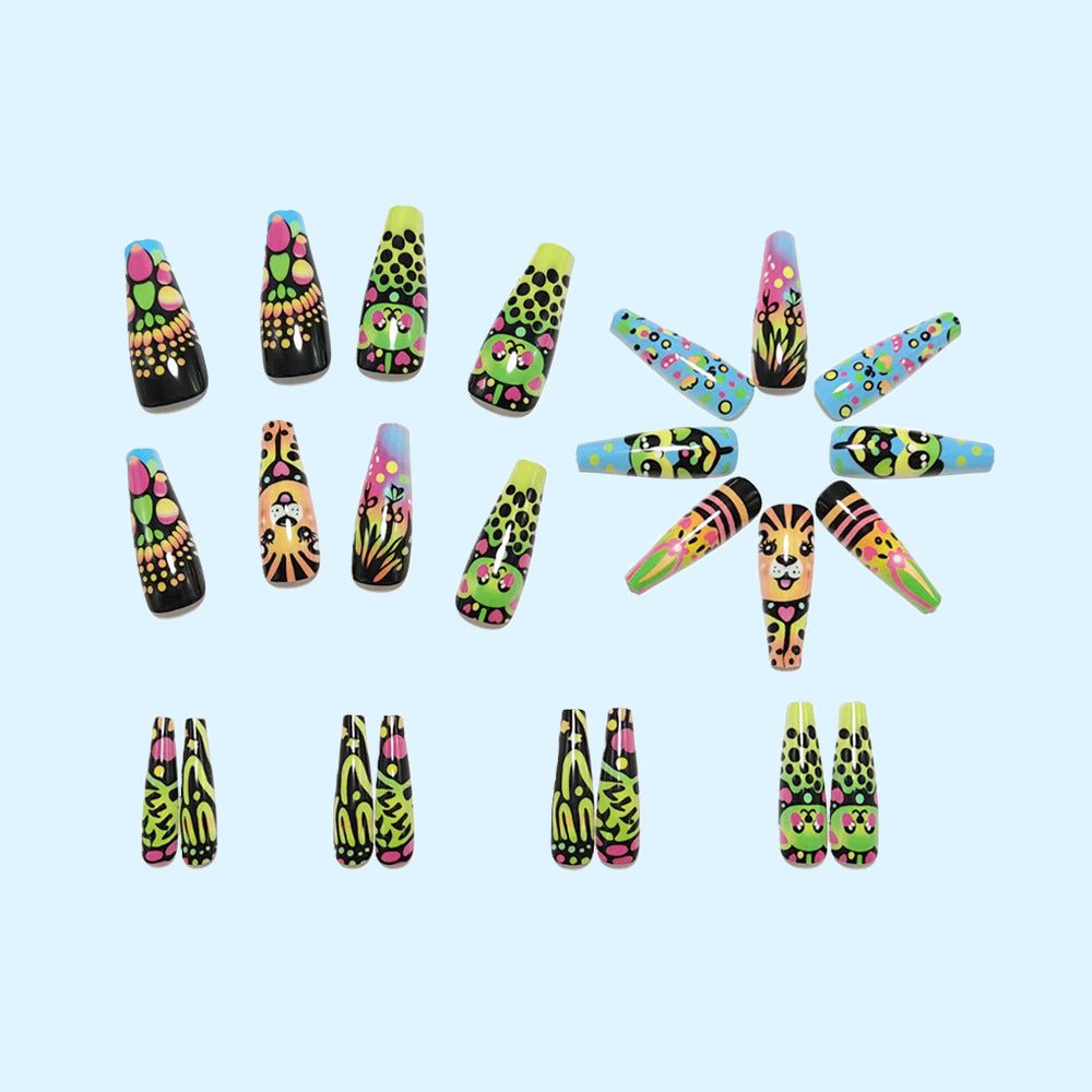 Creative artificial nails with colorful animal designs Bowlift