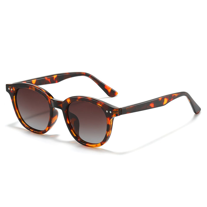 Retro-Style Oversized Sunglasses Bowlift