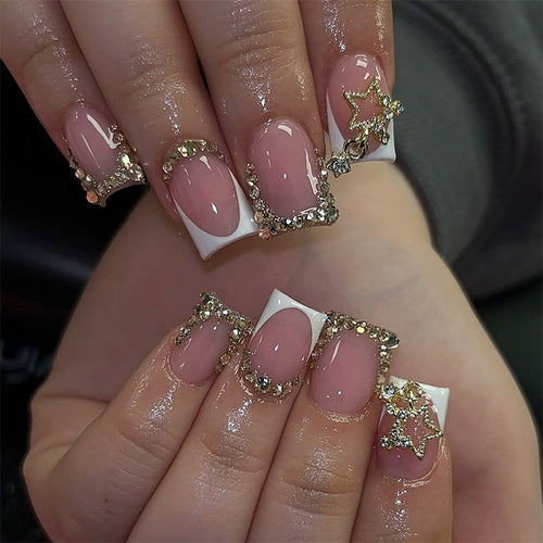 Nail art set with luxurious glitter and floral decorations Bowlift