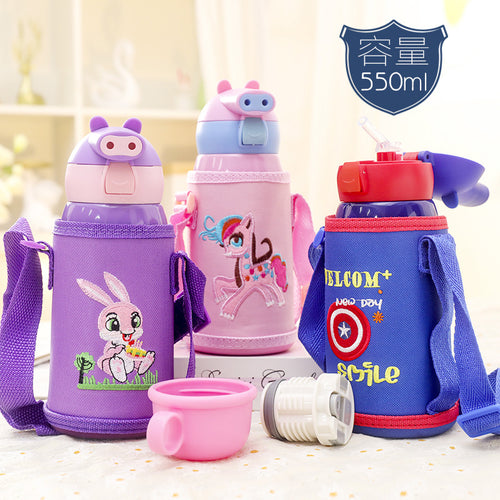 Water bottle with child-friendly design and carrying system Bowlift