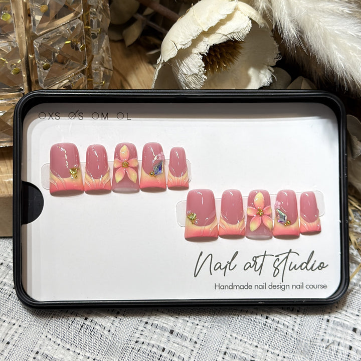 Floral-Inspired Elegant Press-On Nail Set Bowlift