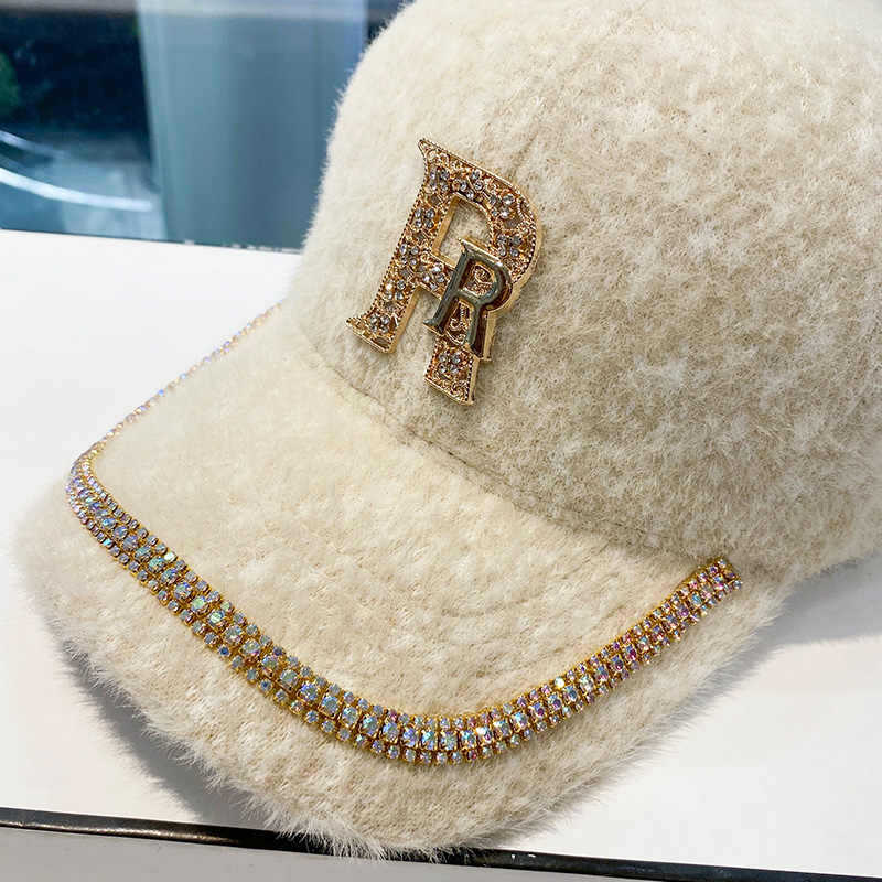 Women's Luxurious Fleece Embellished Baseball Cap Bowlift