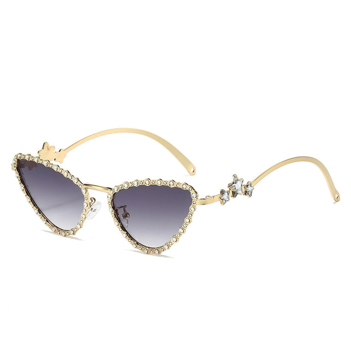 Glamorous Cat-Eye Sunglasses with Crystal Accents Bowlift