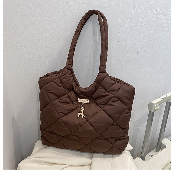 Stylish quilted tote bag Bowlift