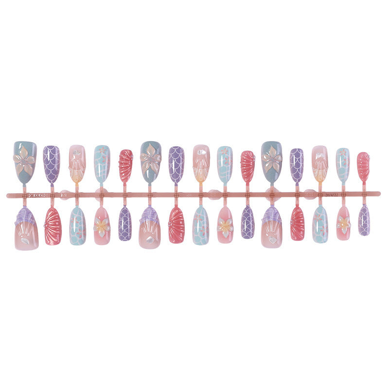 Artificial nail set with elegant floral and geometric designs Bowlift