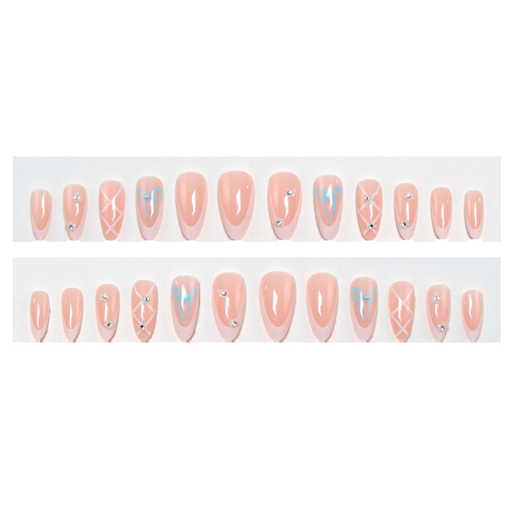 Elegant artificial nails with floral and decorative details Bowlift