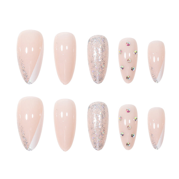 Glamorous Glittered Stiletto Nail Art Bowlift