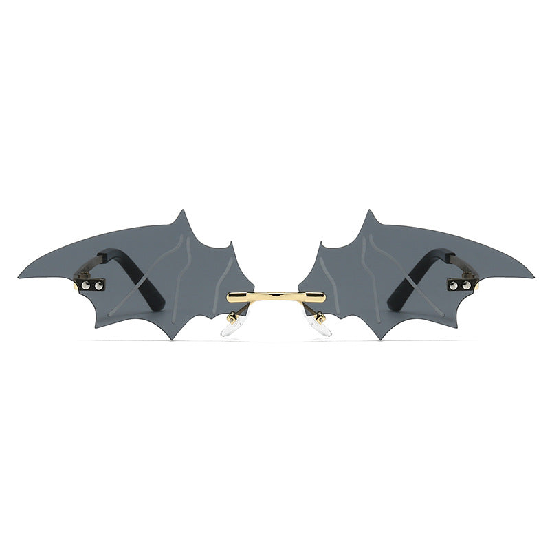 Women's creative and eye-catching sunglasses with bat design Bowlift