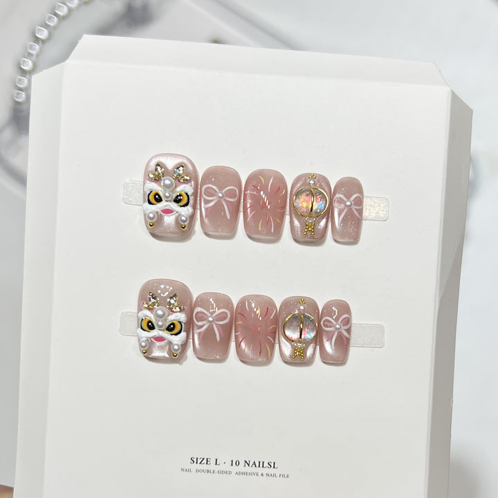 Artistic Themed Press-On Nail Set Bowlift
