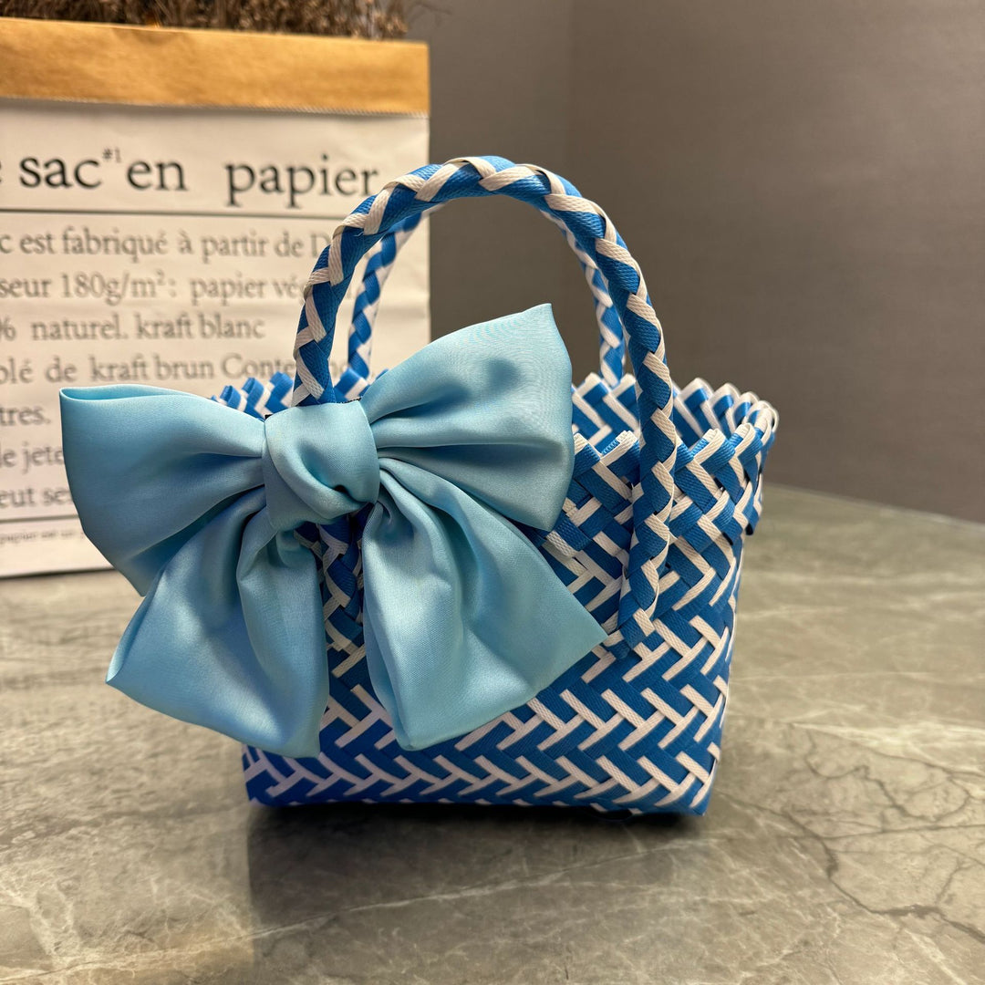 Handcrafted basket bag in stylish design Bowlift